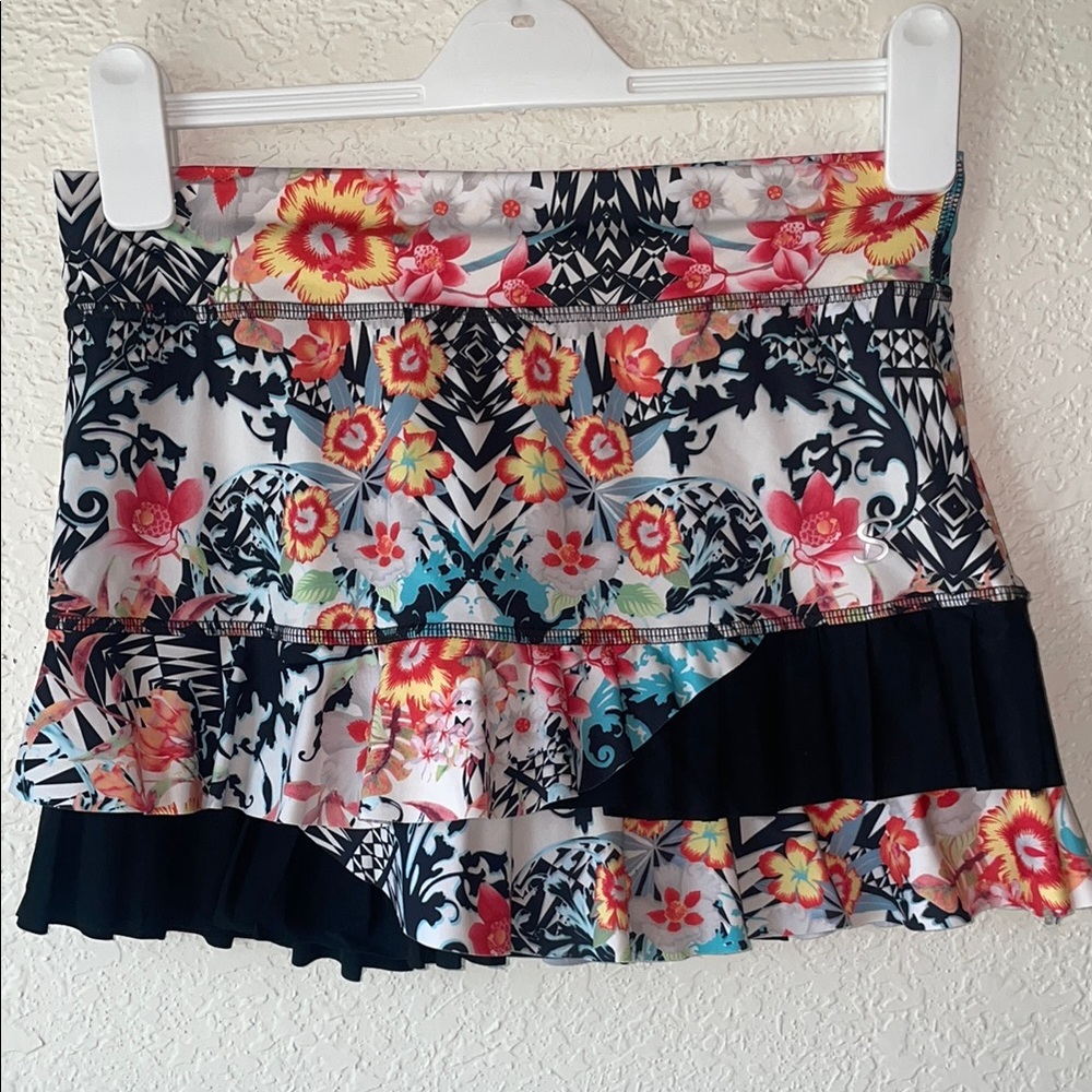 Sofibella Tennis Skirt. Size SM